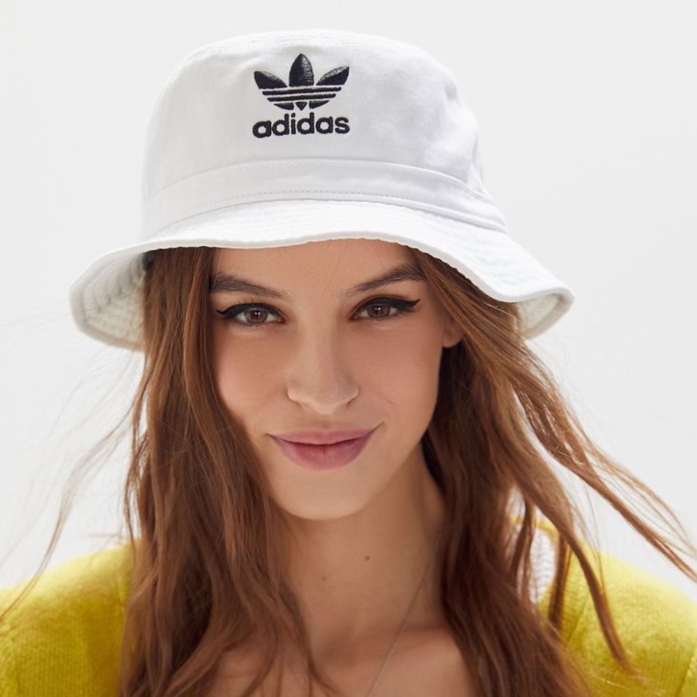 adidas Originals Unisex Washed Bucket Hat
